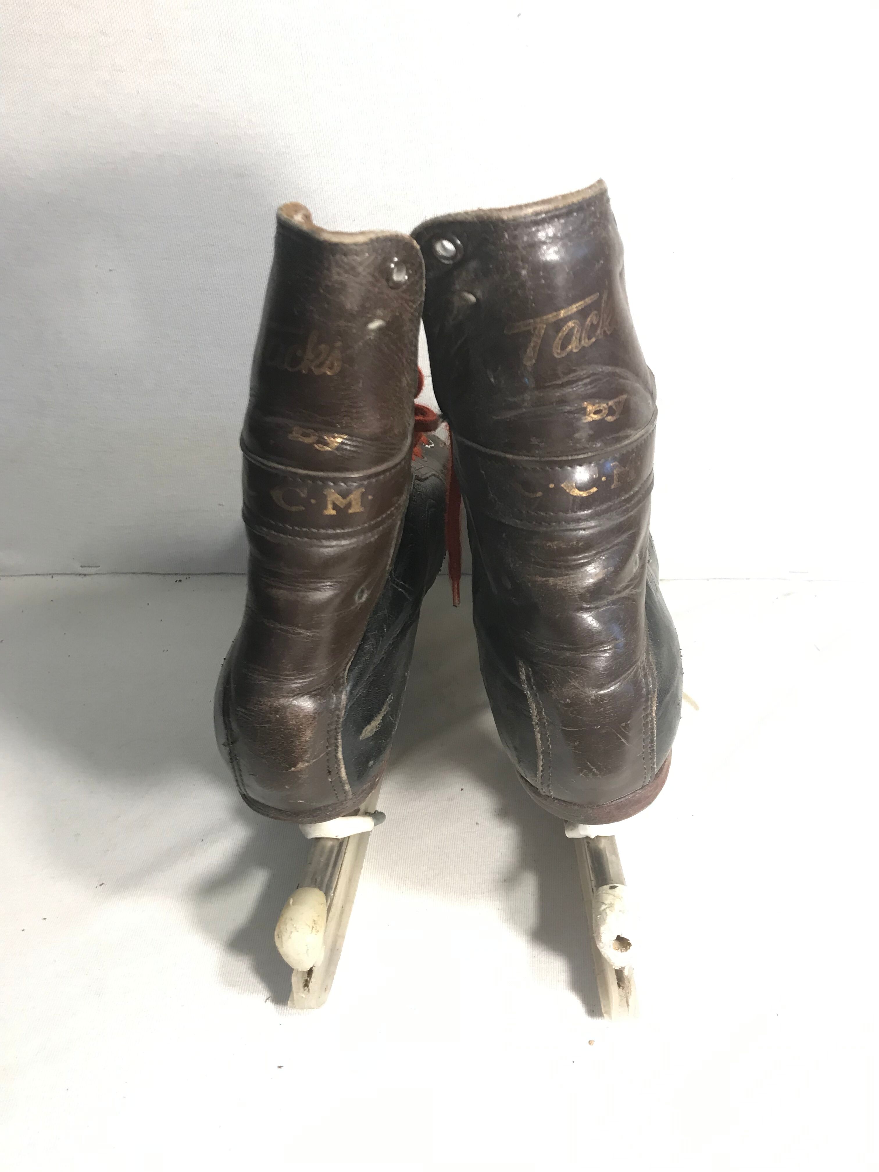 Old pair of skates ccm prolite