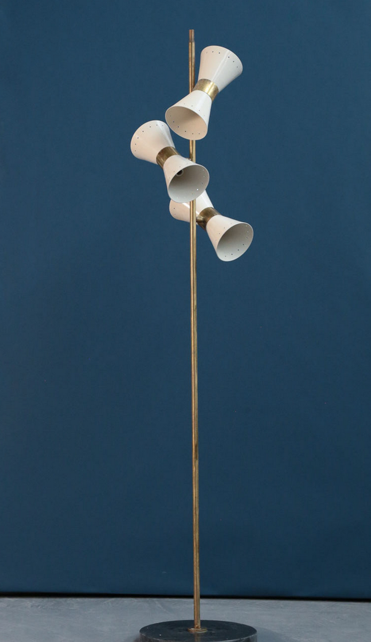 3 cones butterfly floor lamp