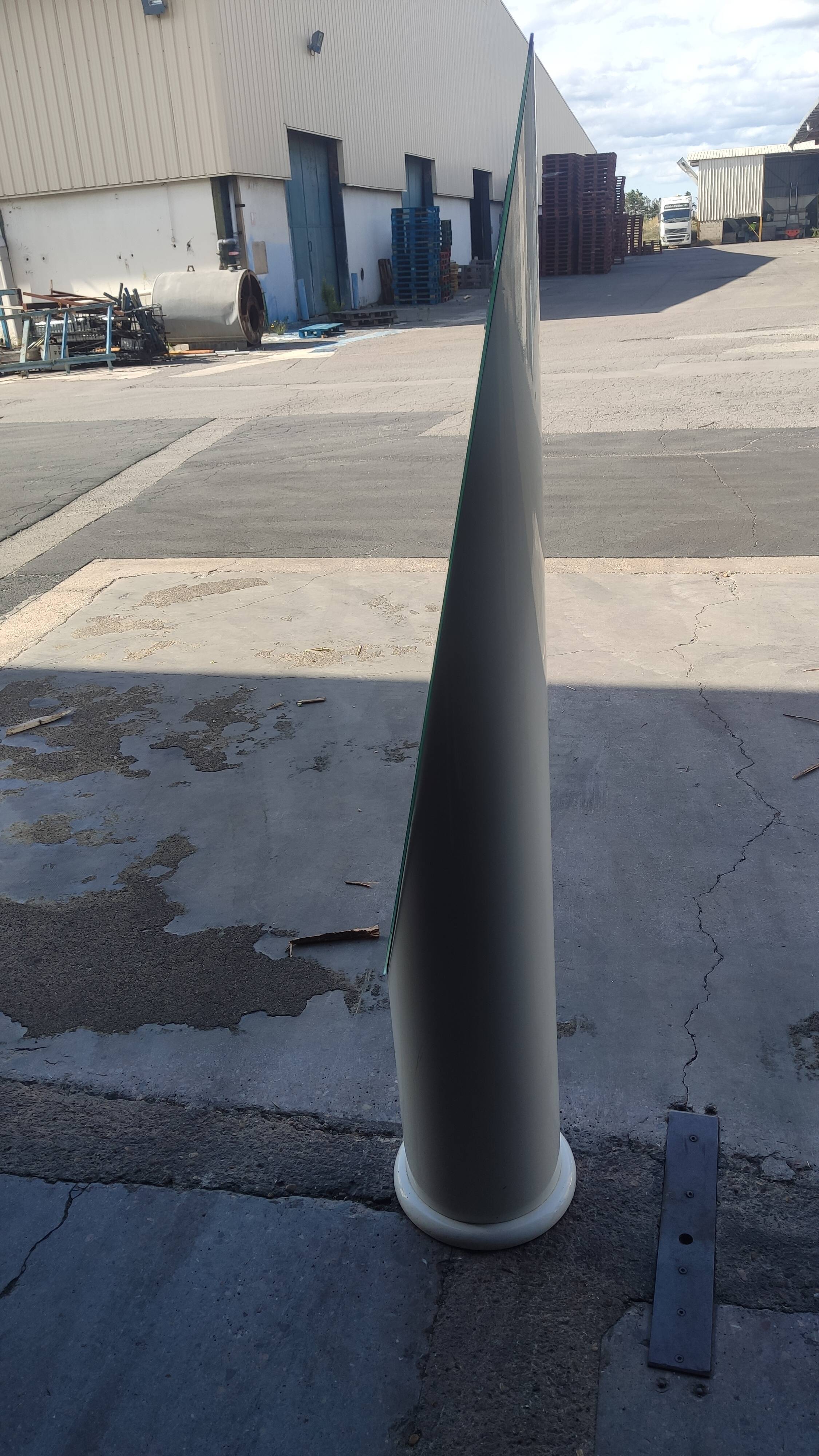 Lipstick floor mirror