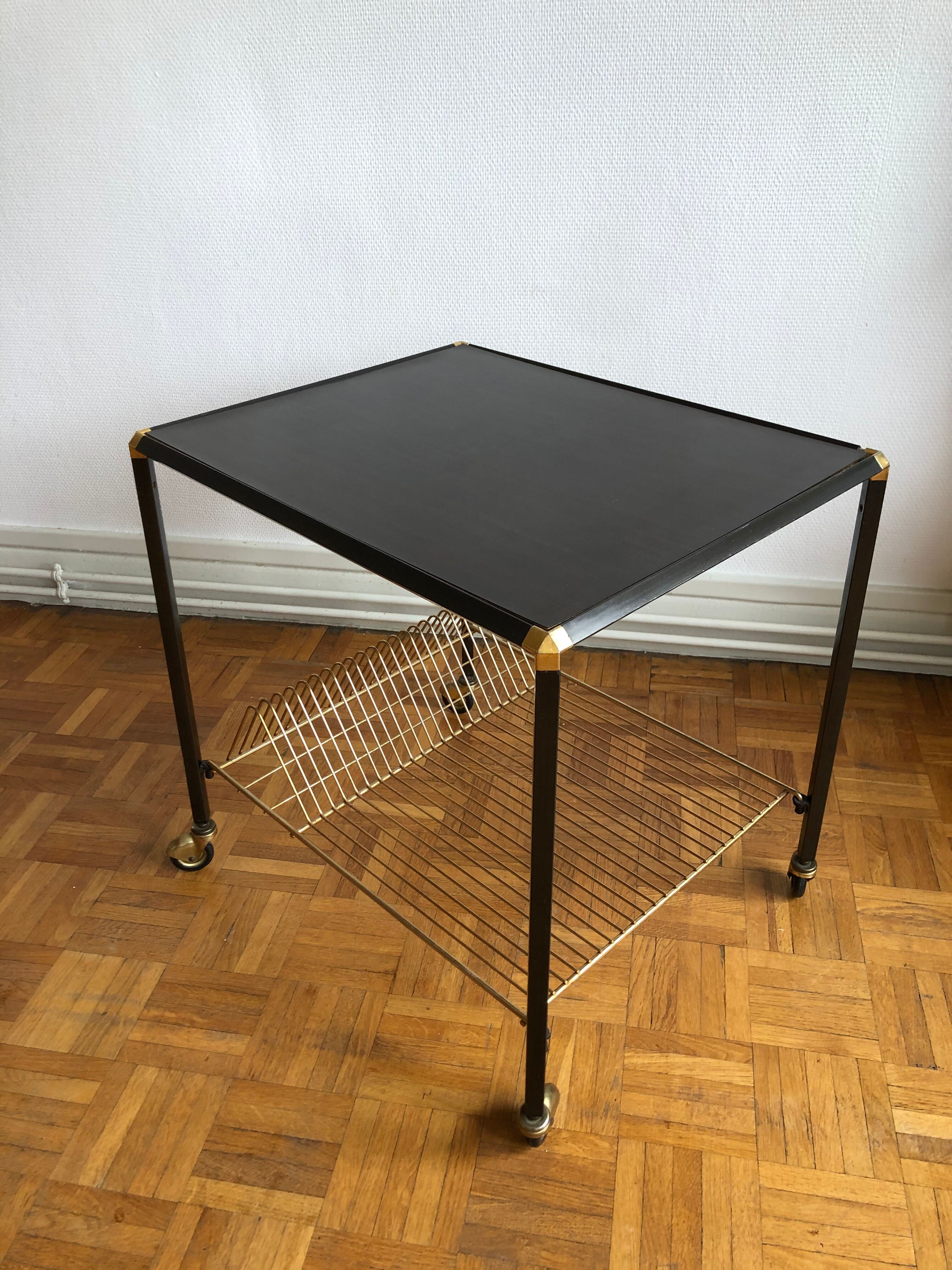 Desserte porte-vinyle noire et dorée à roulettes