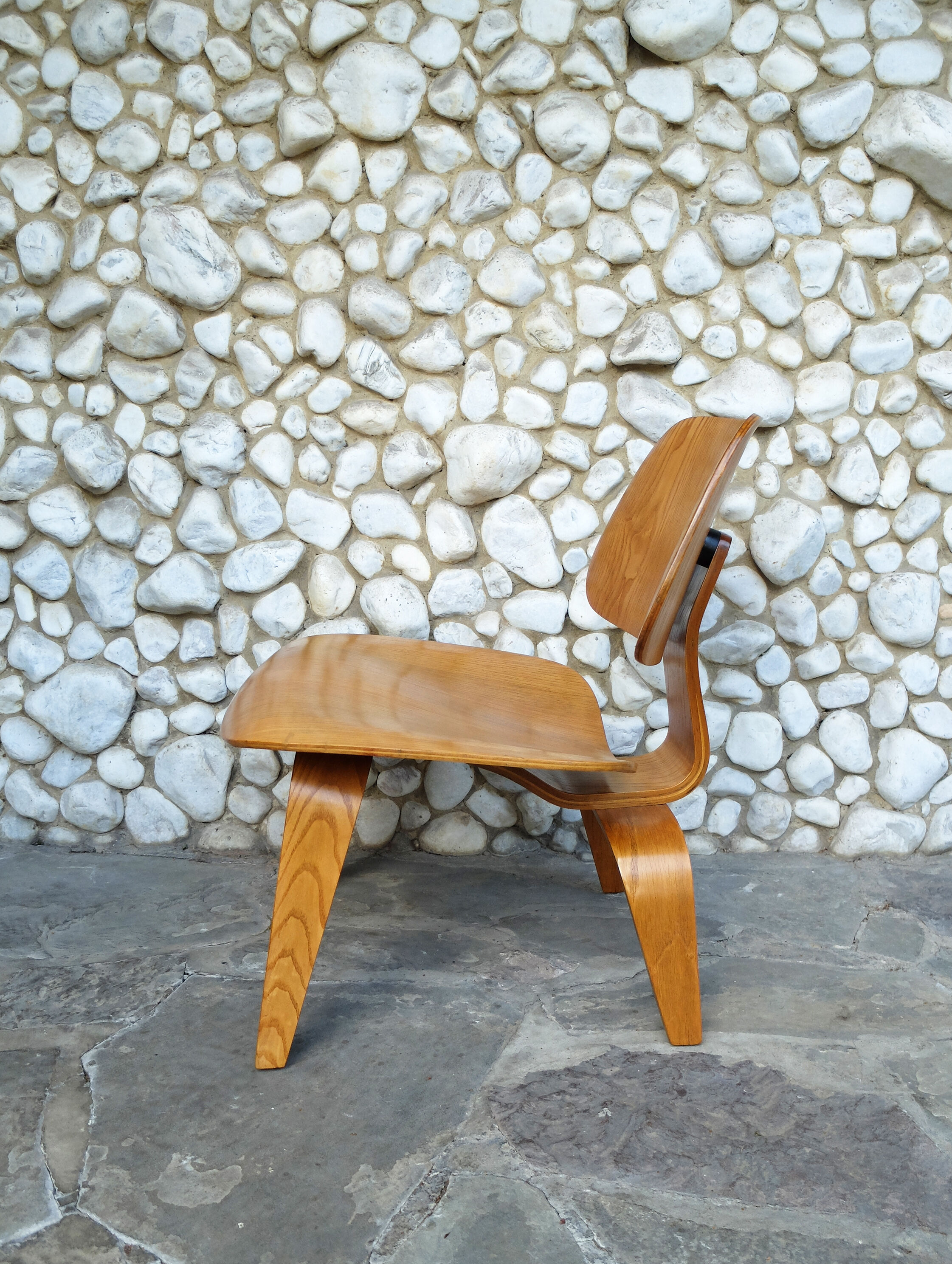 Ash LCW Lounge Chair by Charles and Ray Eames for Evans / Herman Miller, 1948-49