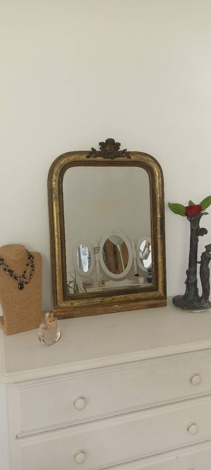 Louis-Philippe gilded mirror with pediment