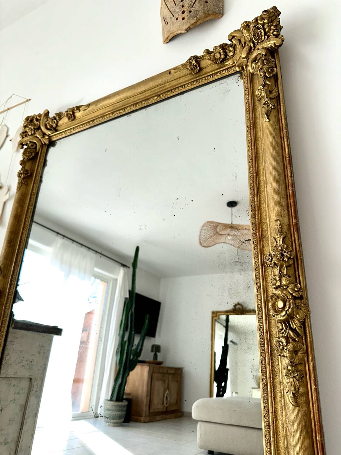 Antique mirror from the 19th century.