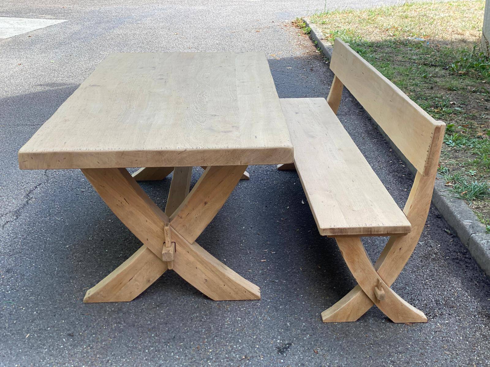 Monastery bench with a 220 cm backrest, renovated in raw solid oak with X legs.