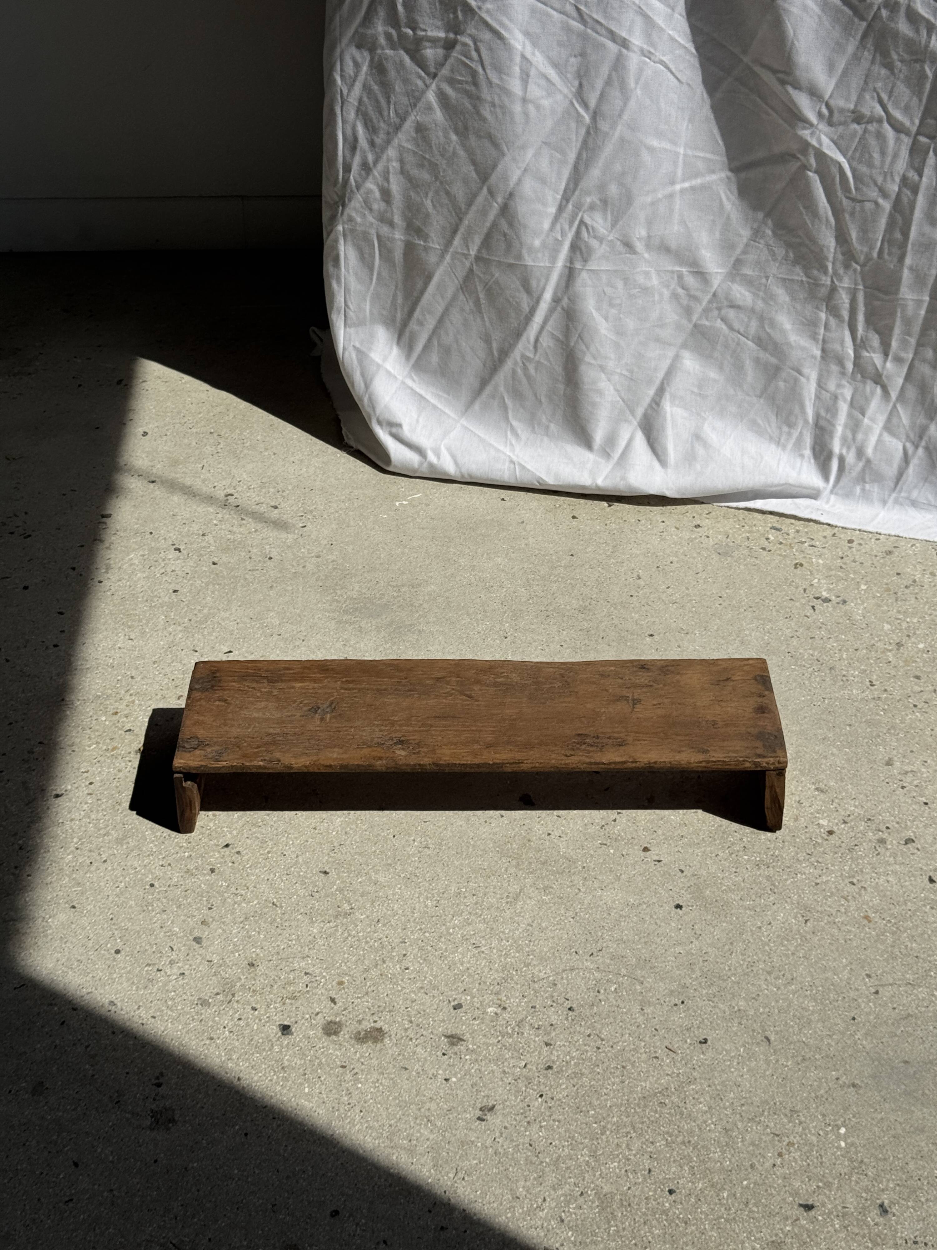 Petit banc en teck ancien bas indonésien ancien H10 L62 l14
