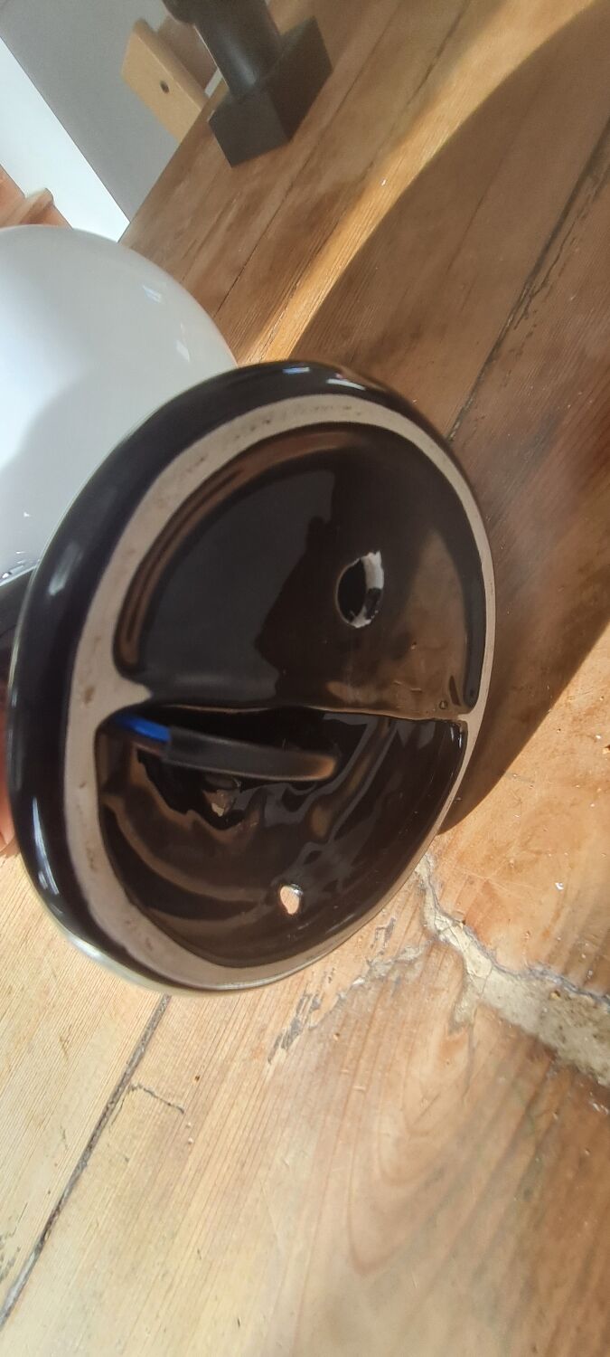 Opaline and porcelain wall light