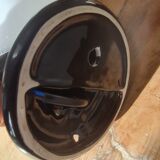 Opaline and porcelain wall light