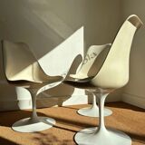 Tulip Chairs Eero Saarinen: set of three chairs