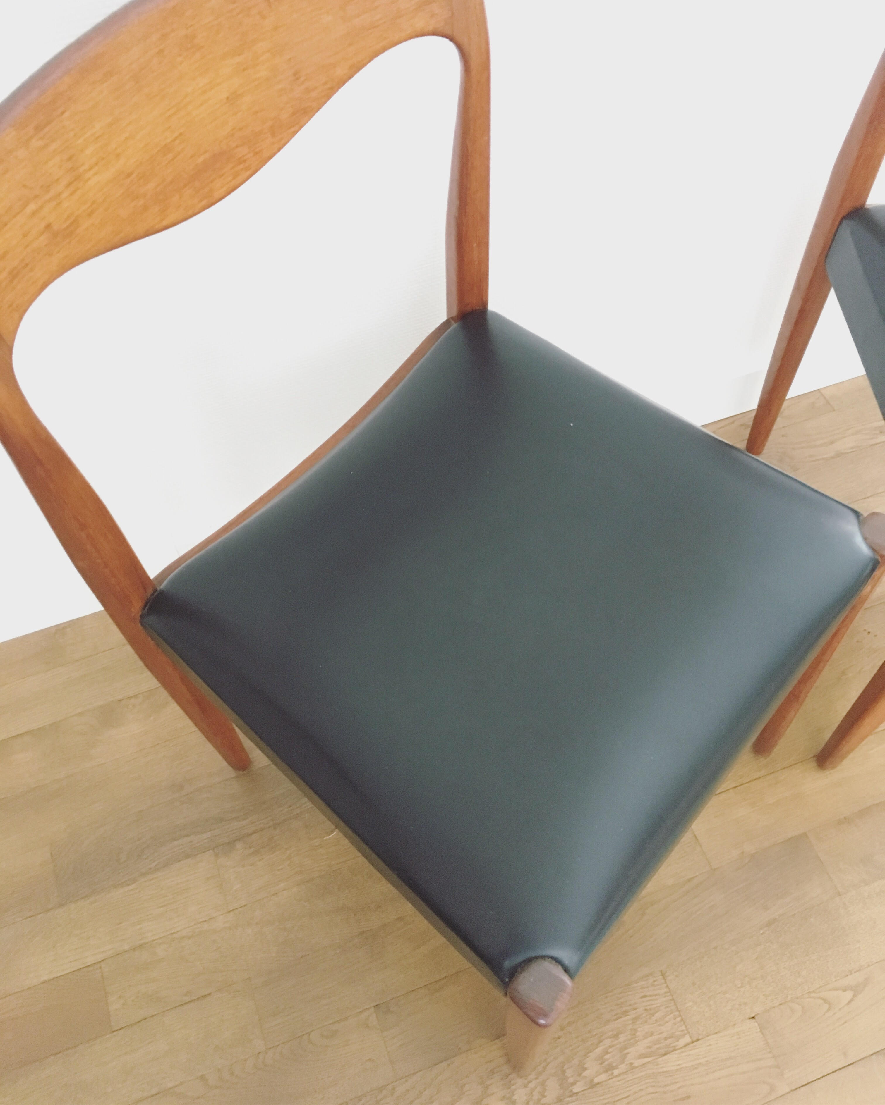 Pair of chair Roche bobois years 60