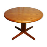 Scandinavian extendable table in teak Laurits M Larsen