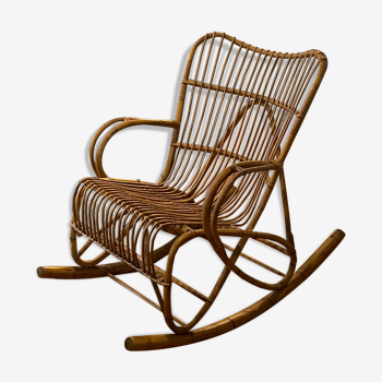 Rocking chair en rotin vintage