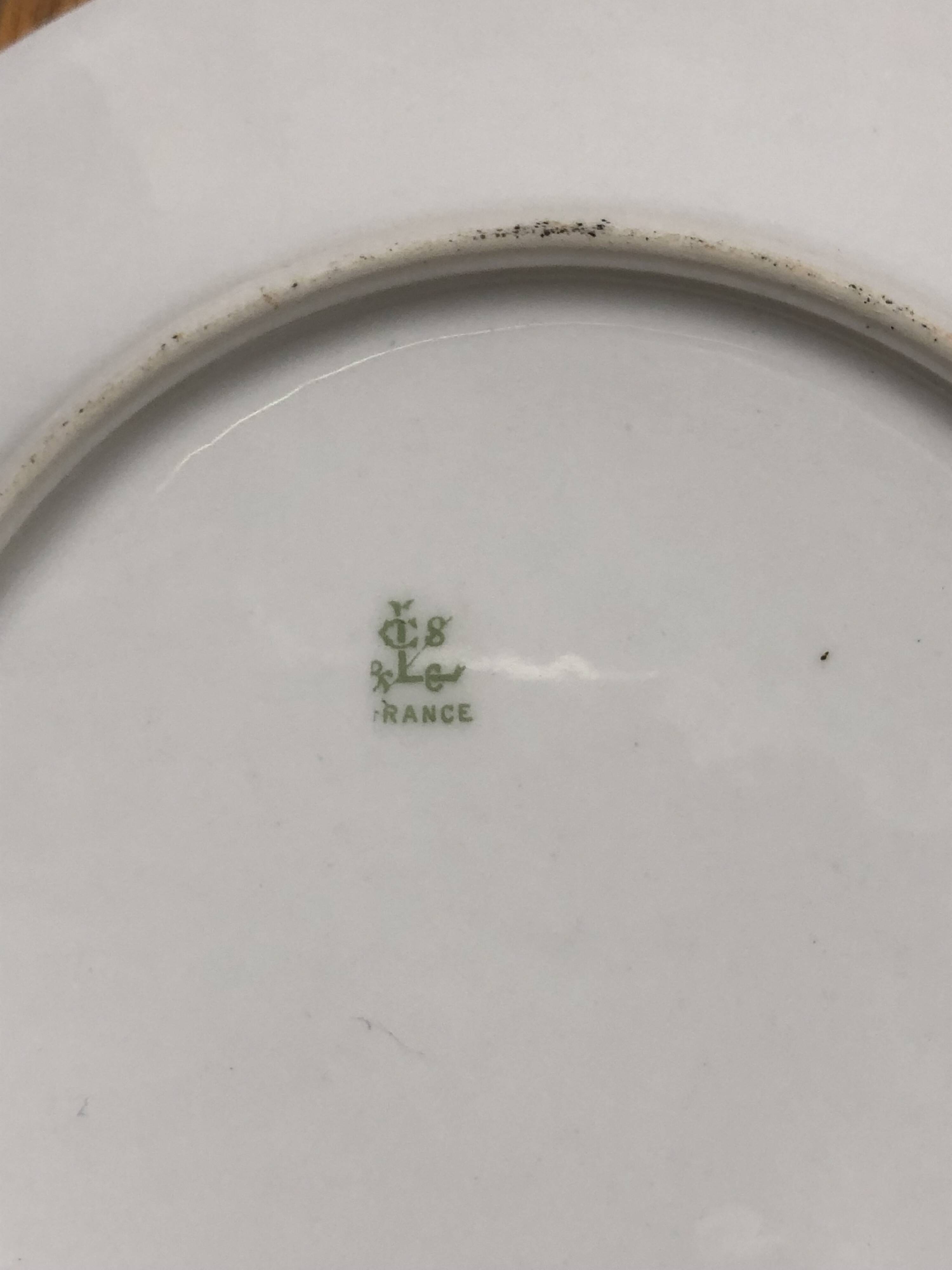 Set of 7 dessert plates in porcelain, butterfly pattern and wheat sheaves.