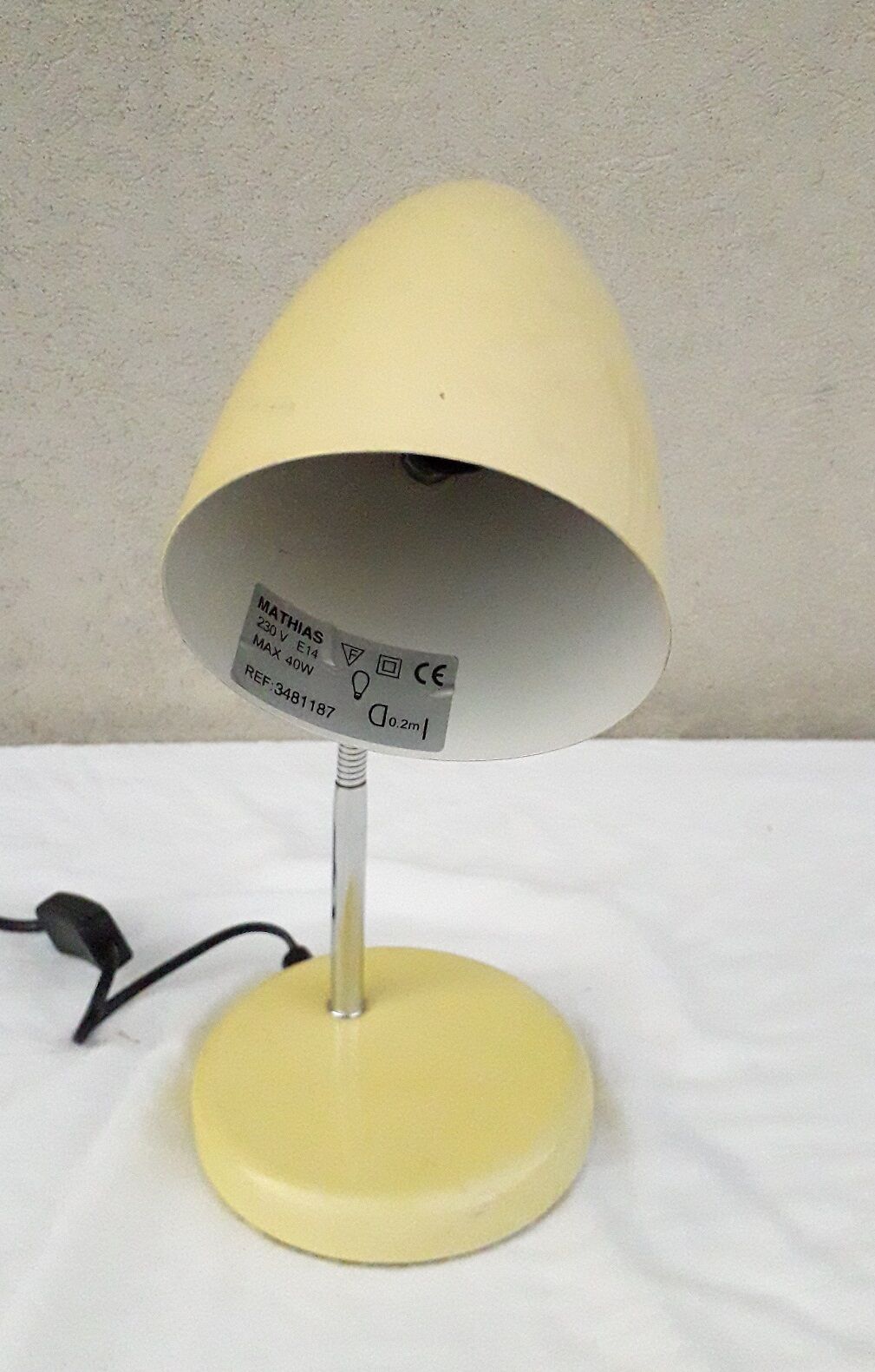 Desk lamp