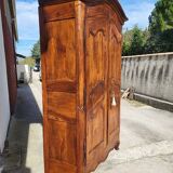 Louis xv cabinet in walnut gendarme’s hat