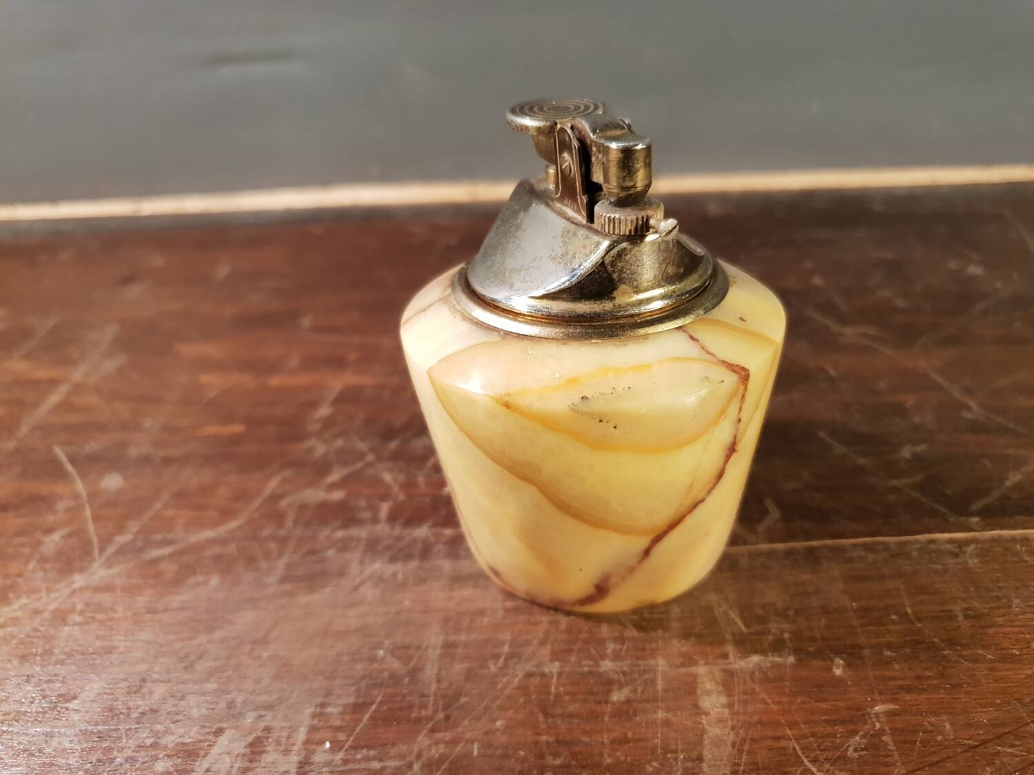 Table lighter