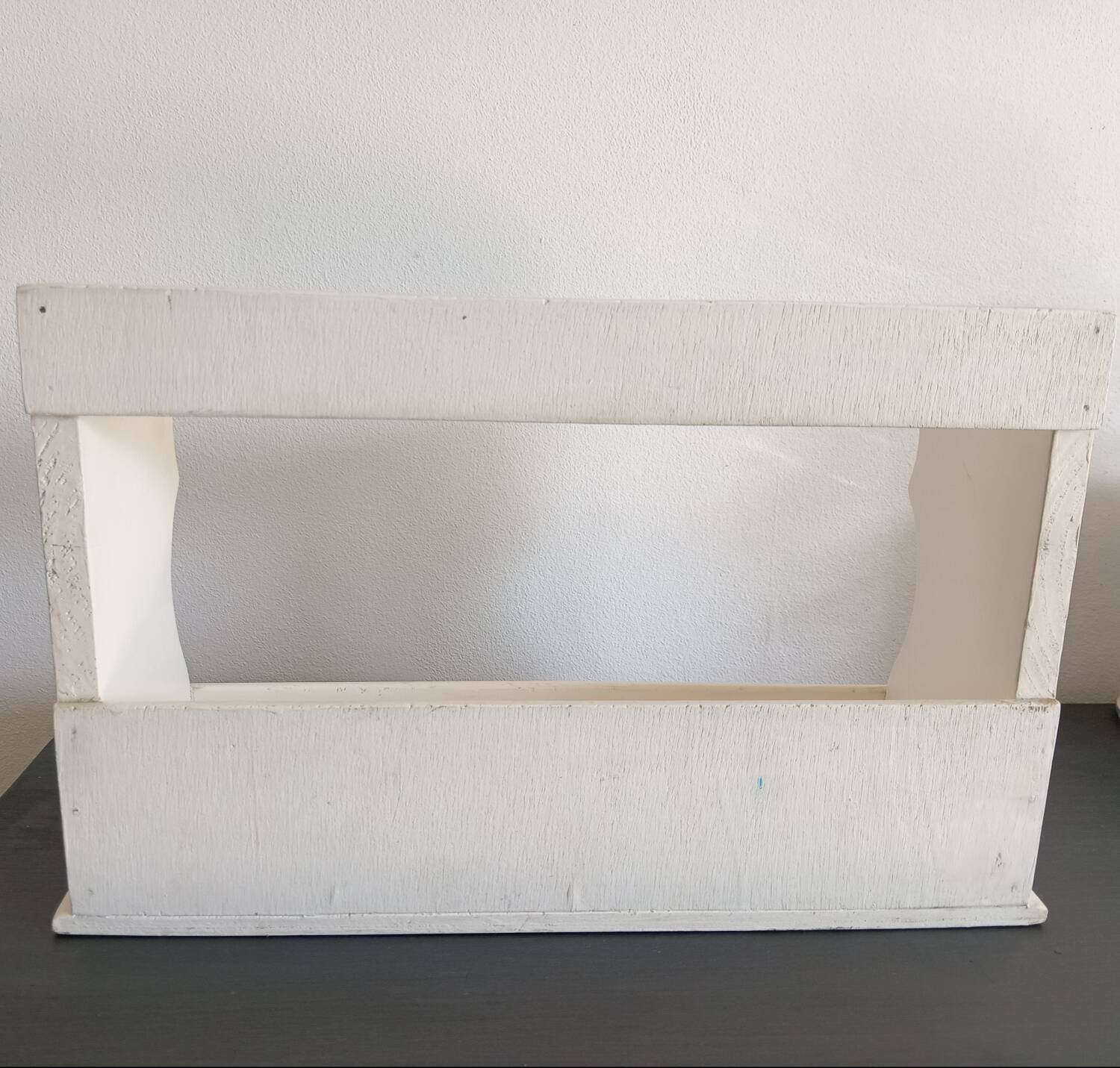 Wall mounted spice rack