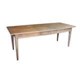 Farm table