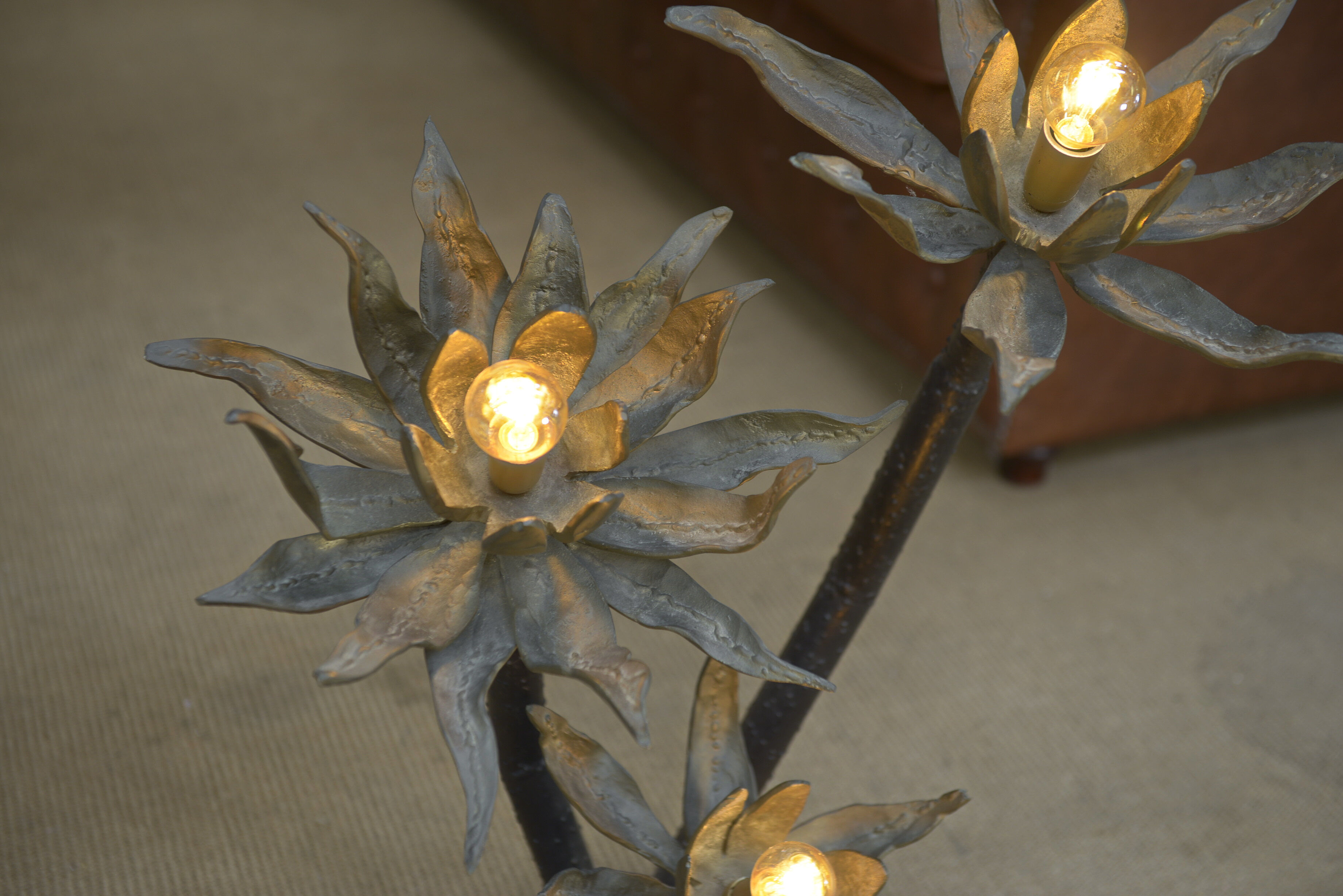 Bronze lamp with 3 Flowers 1960