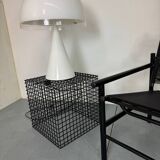 Table d'appoint cubiste moderniste en acier, années 1980