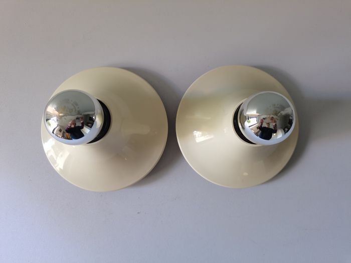 Paire d'appliques artemide "teti" de Vico Magistretti