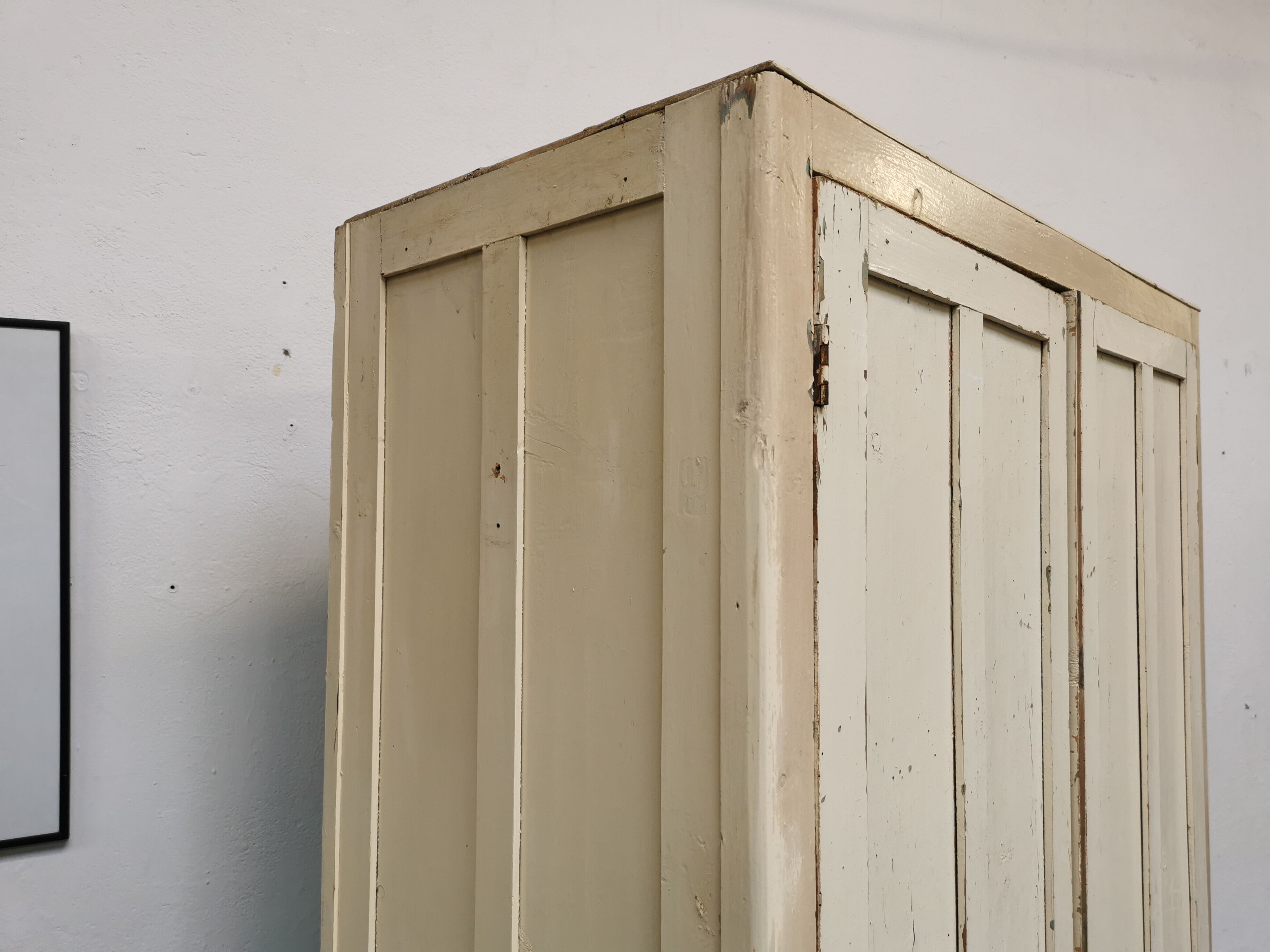 Armoire parisienne