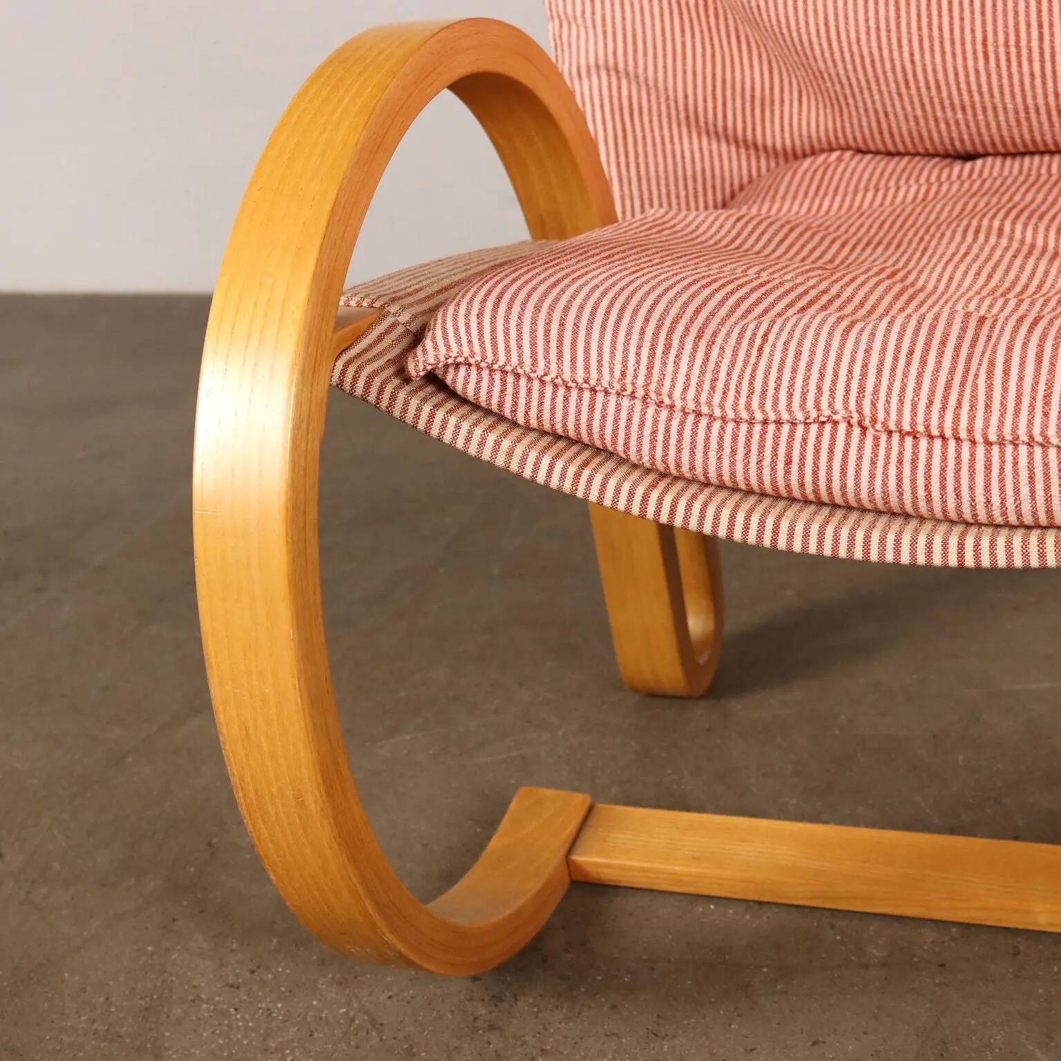 Vintage armchair from the 1970s in wood and fabric, Italy.