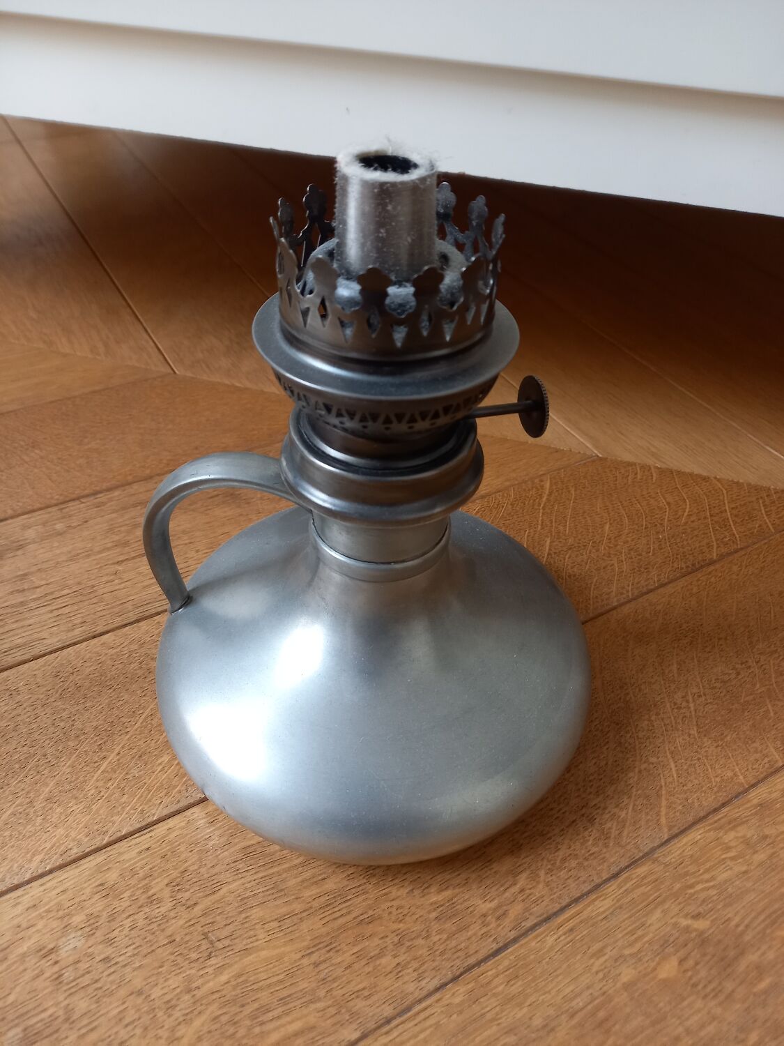 Oil lamp