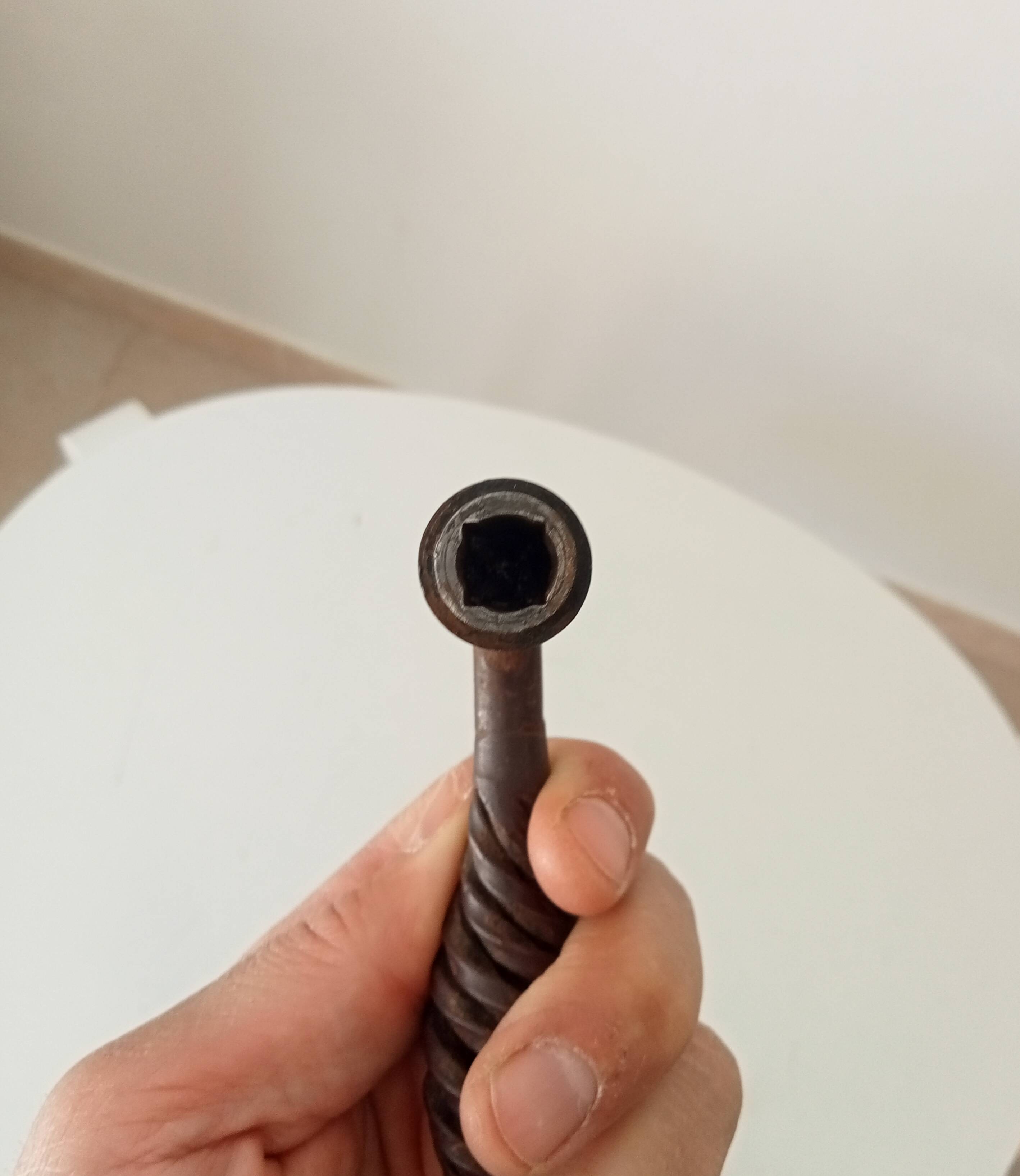 Twisted door handle in solid wrought iron, antique.