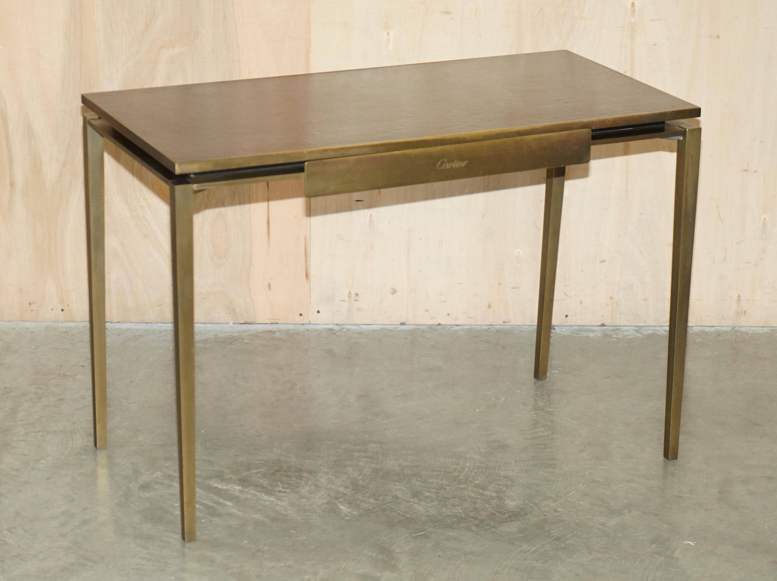 Bureau d'écriture moderne milieu du siècle Cartier Paris bronze cuir