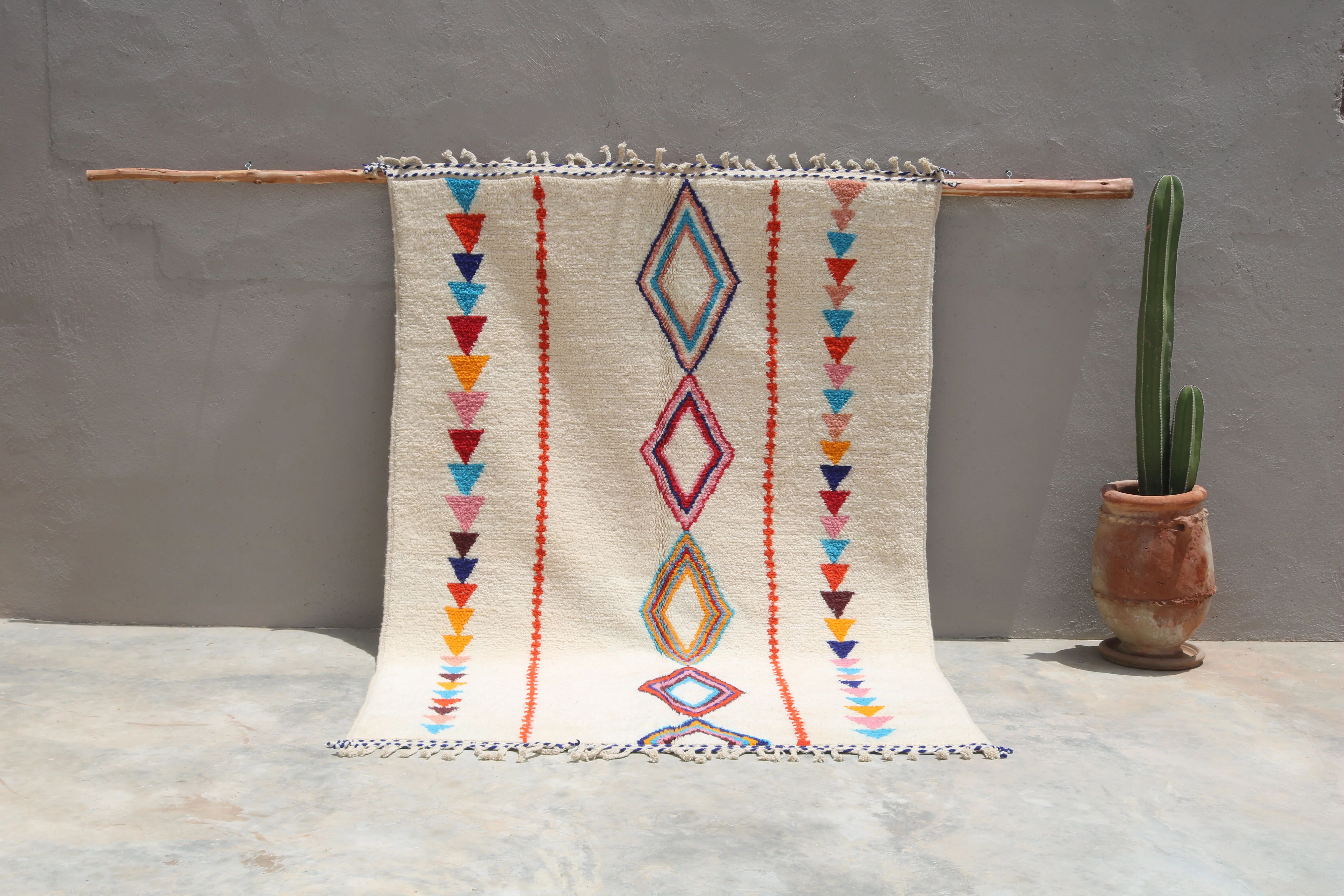 Large handmade colourful rug, 285 x 200 cm - G1028