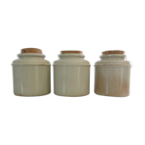 Série de trois pots à épices en grès