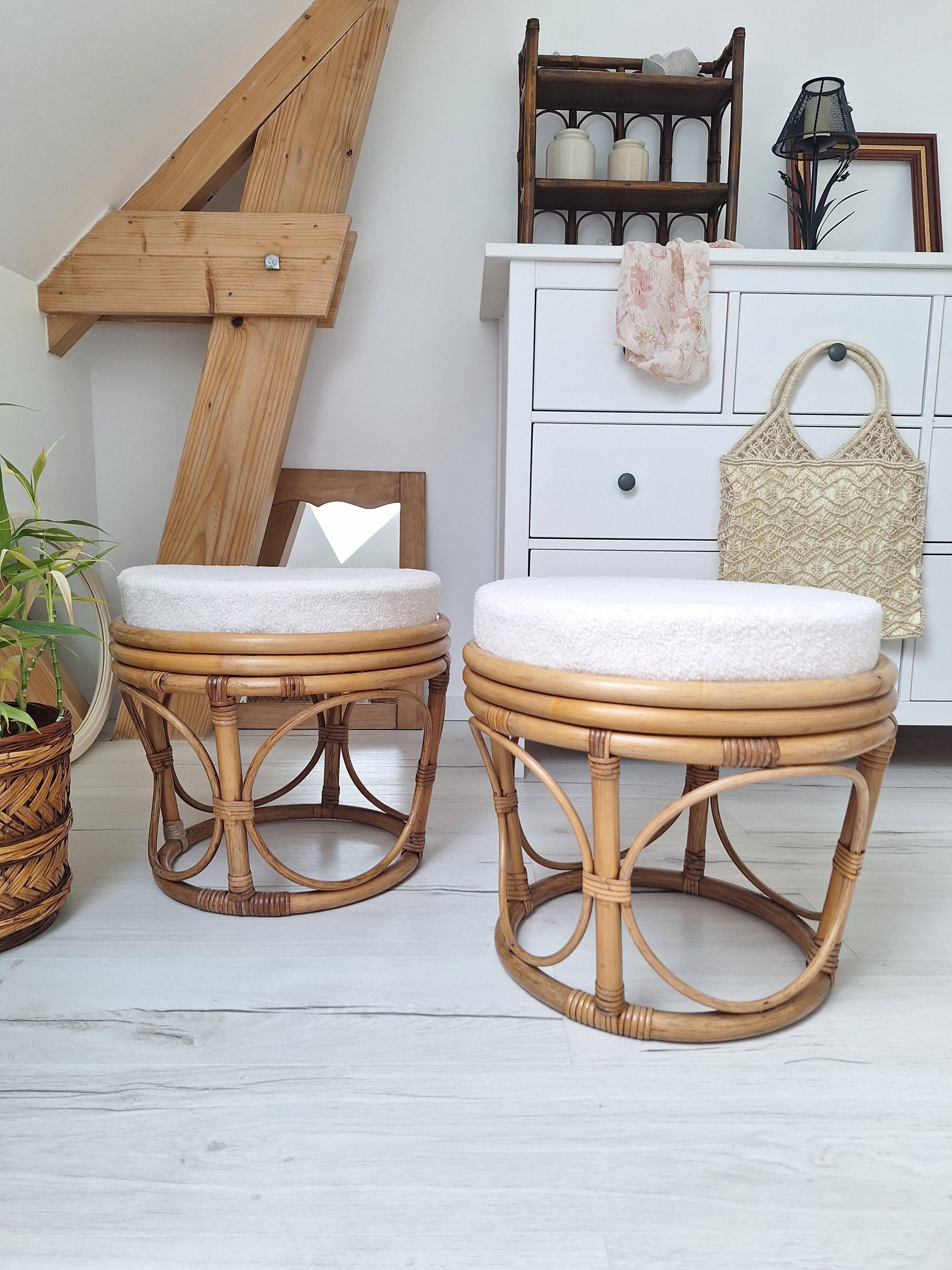 Pouf en rotin et tissu bouclette