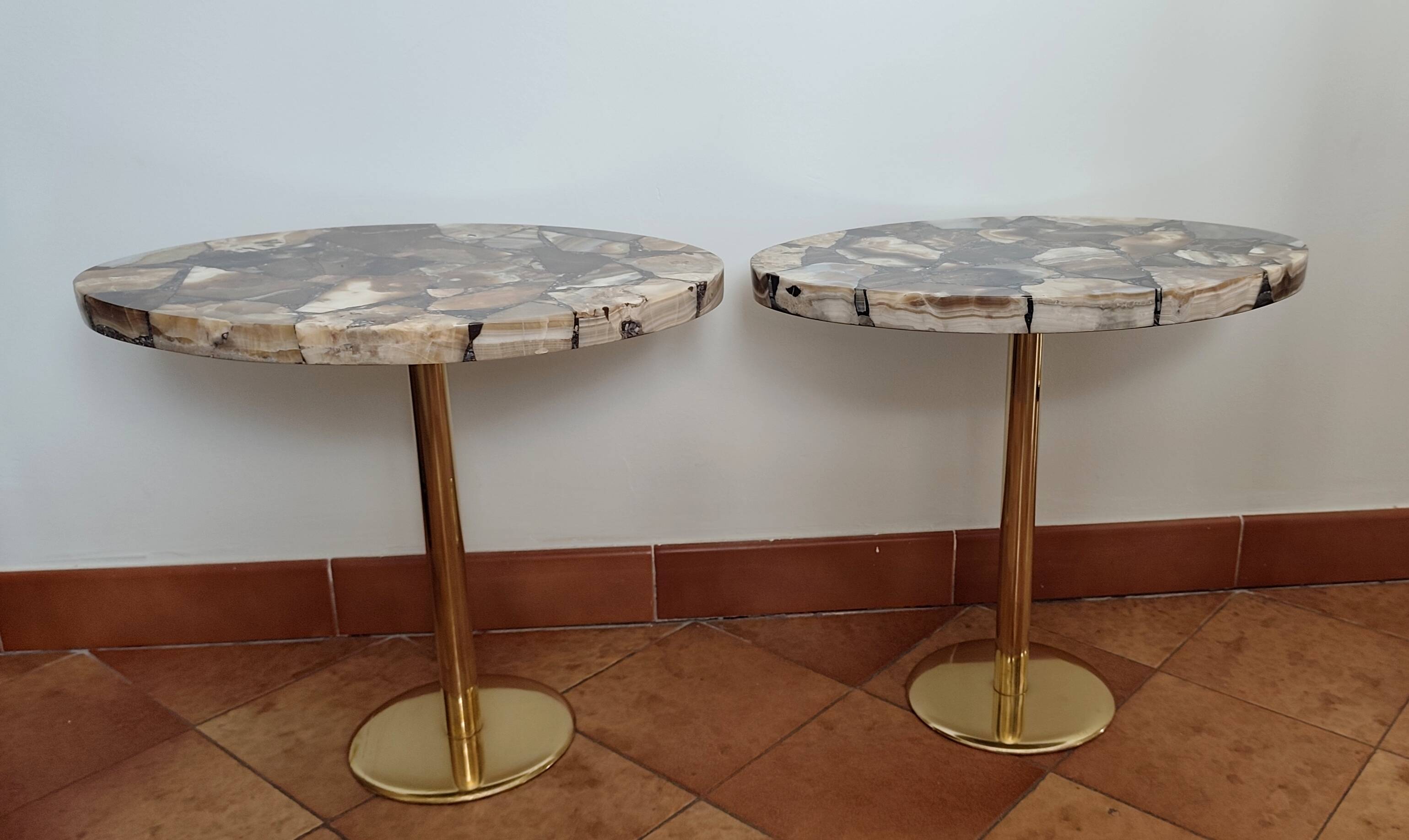 Set of 2 aragonite side tables – Unique pieces from Madagascar