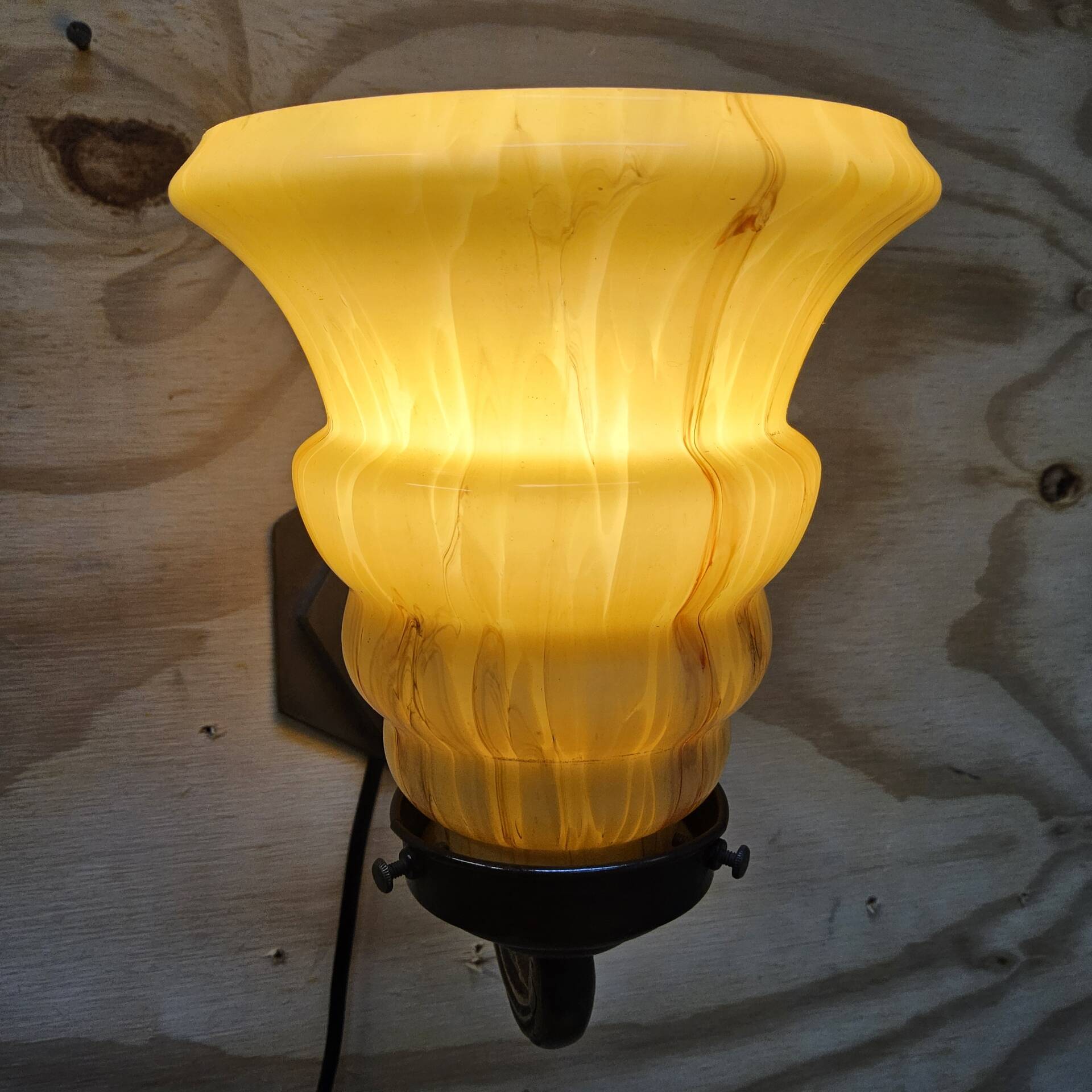 Lampe murale / lampe de nuit Art Déco antique (verre marbré)
