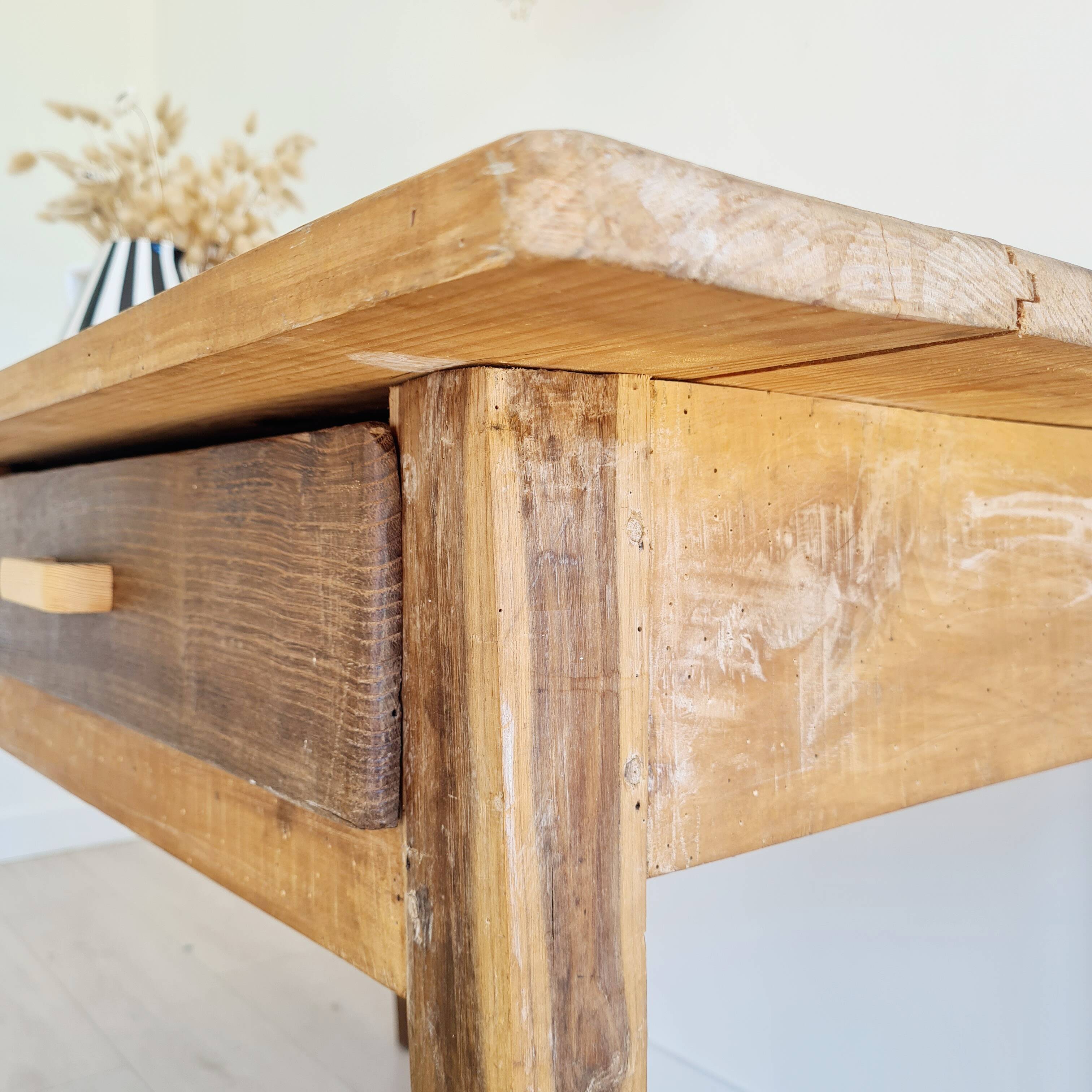 Antique farmhouse table - 2 drawers