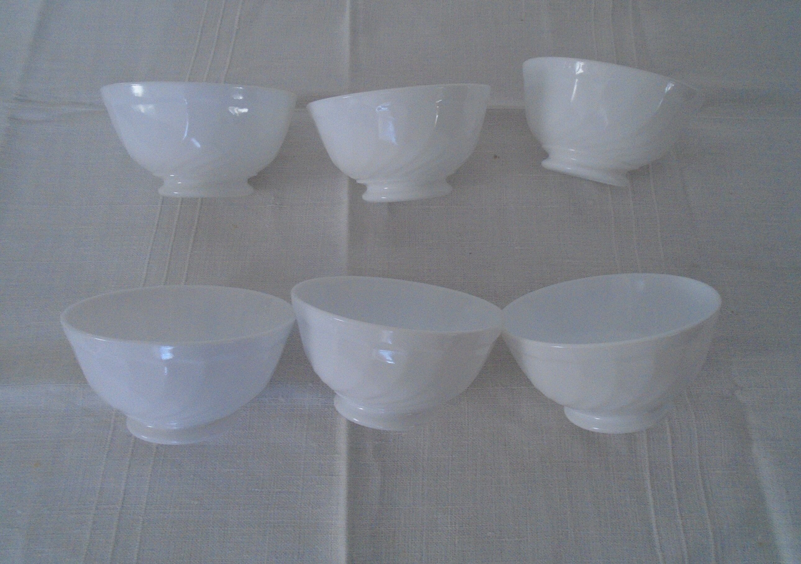 6 white bowls with arcopal twists france
