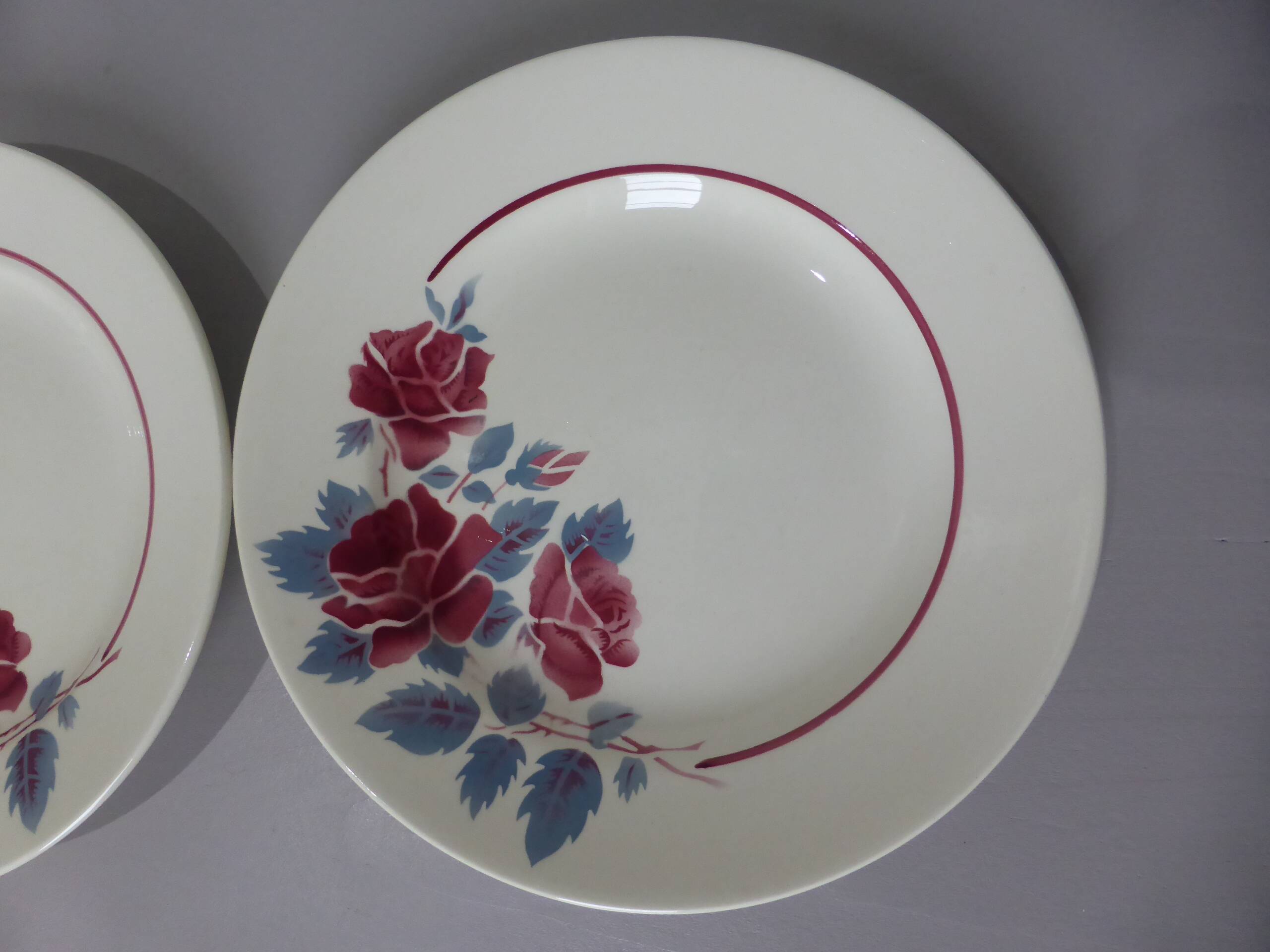 2 vintage Sarreguemines dinner plates, Eliane model