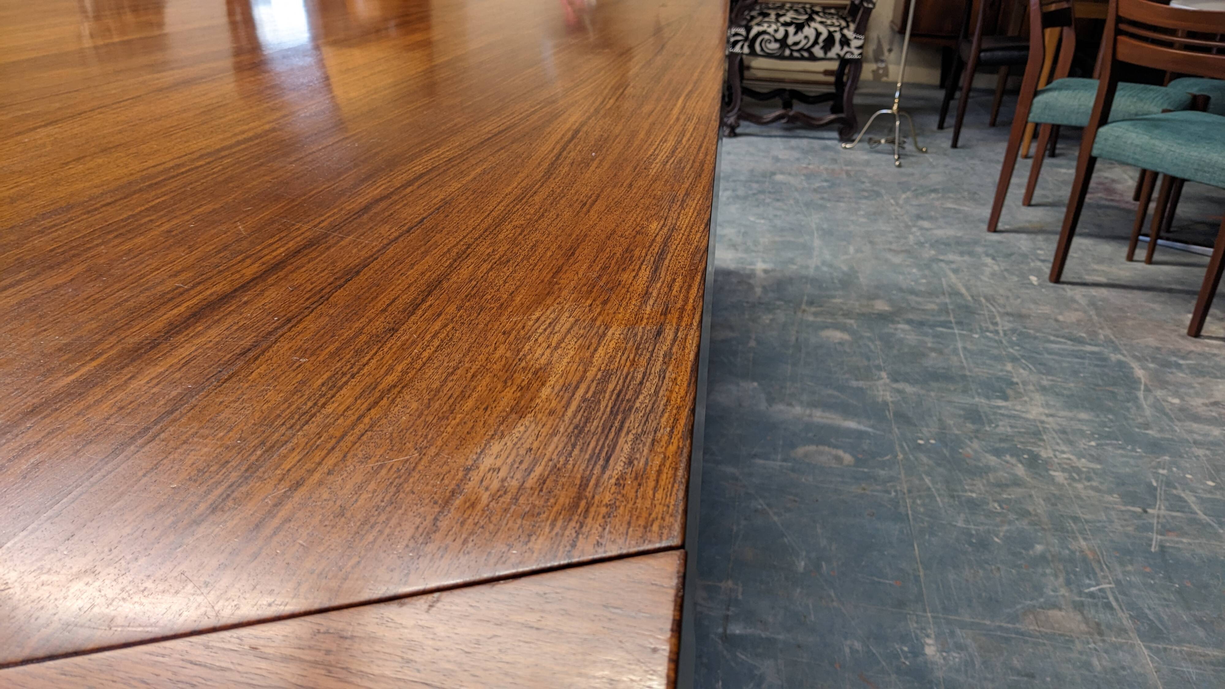 Rosewood conference table by Osvaldo Borsani for Tecno 1968