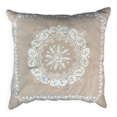Coussin Pierre Frey Paris 40x40 laine brodée – garnissage plumes