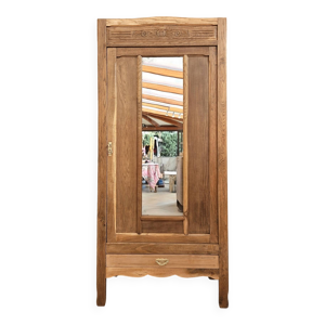 Armoire parisienne art