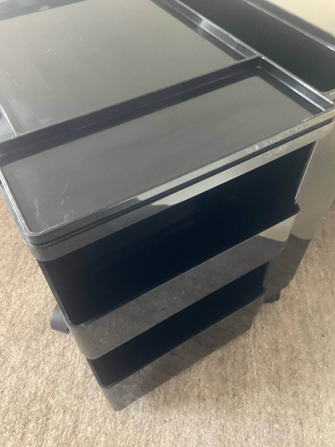 “Boby” serving trolley by Joe Colombo