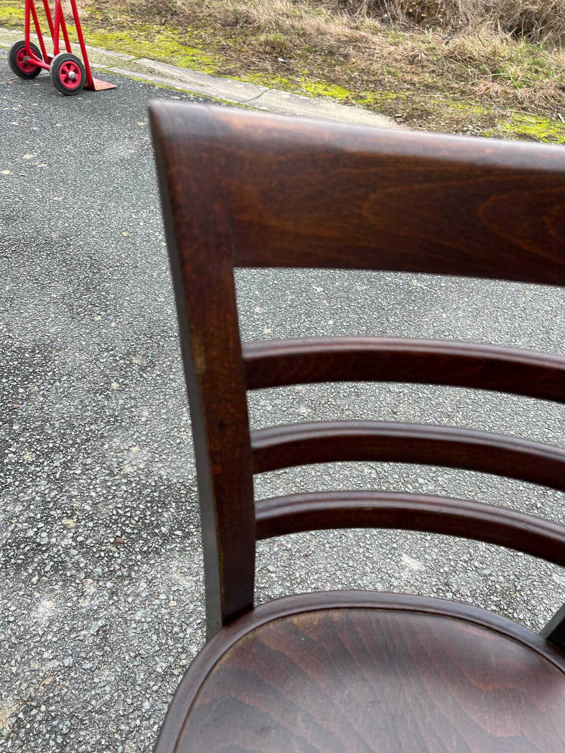 Set of 17 bistro chairs