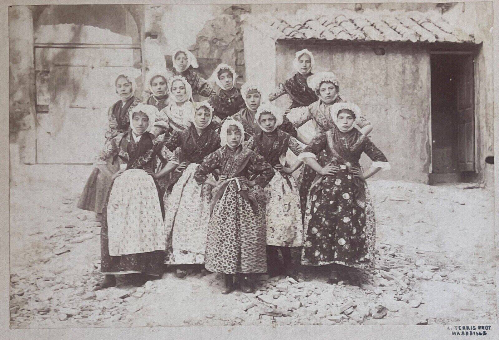 Marseille young girls Adolphe TERRIS 1820-1899 Albumen print circa 1865