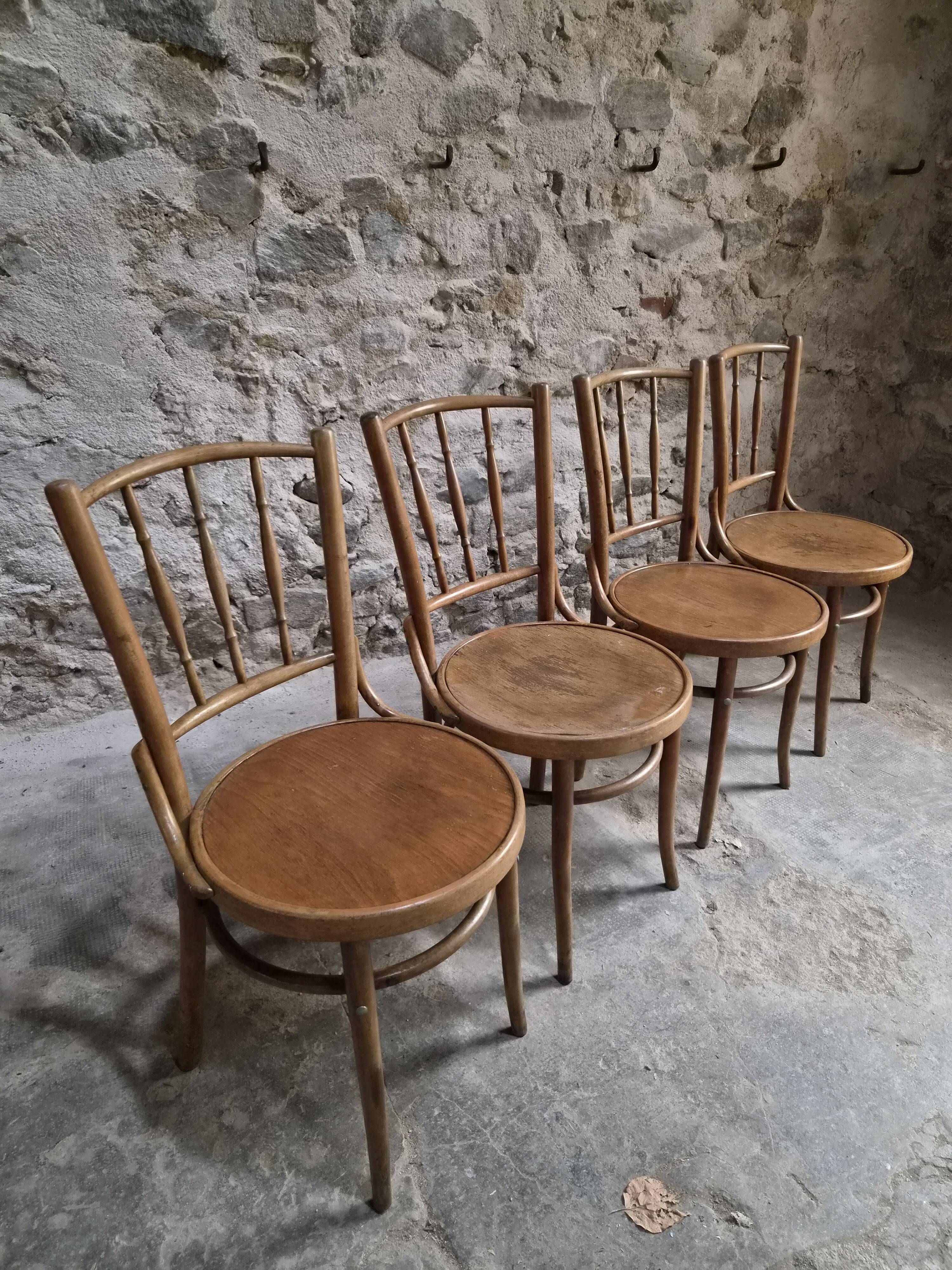 Set of 4 Fischel bentwood bistro chairs, Czechoslovakia, circa 1930–1950.