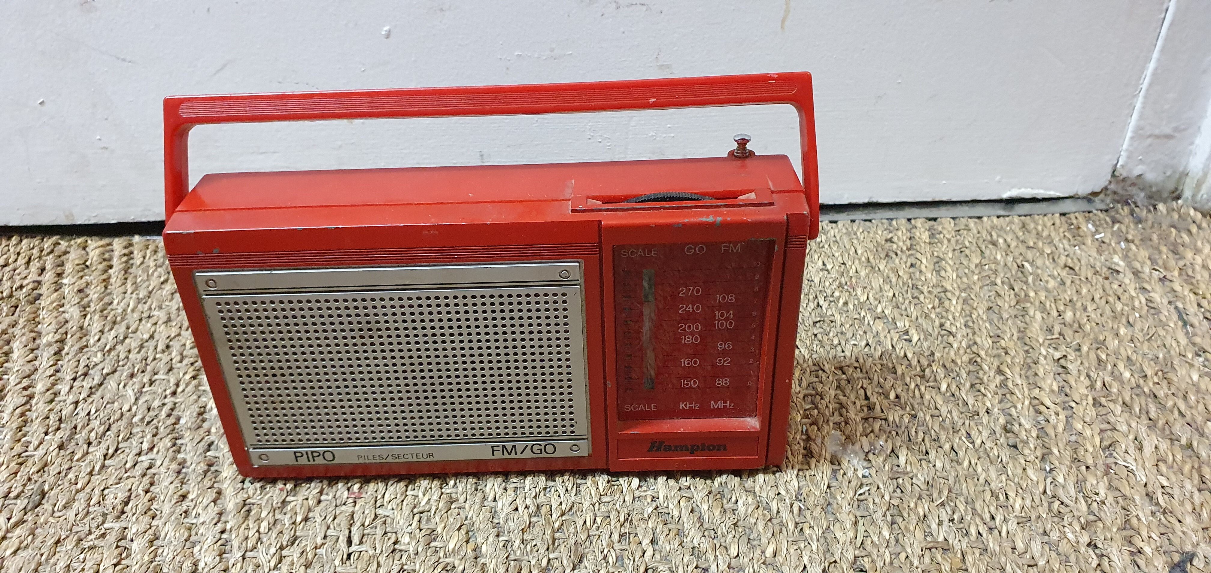 1970 Hampton pipo radio station