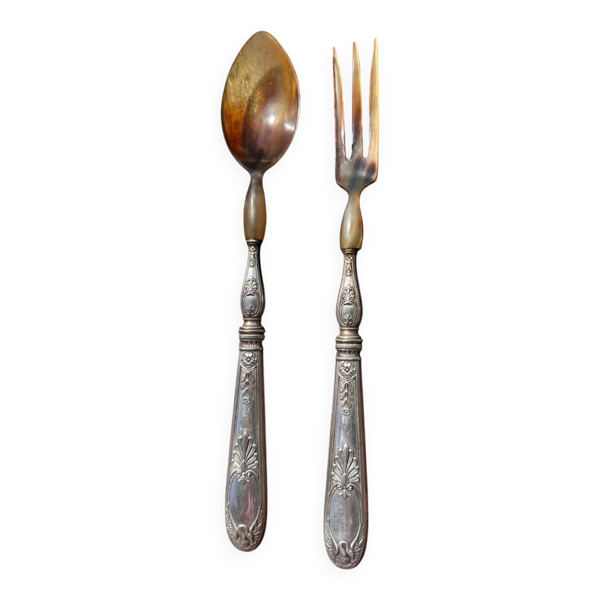 Couverts à Salade Anciens en Corne et Métal Argenté fourré Décor Cygnes