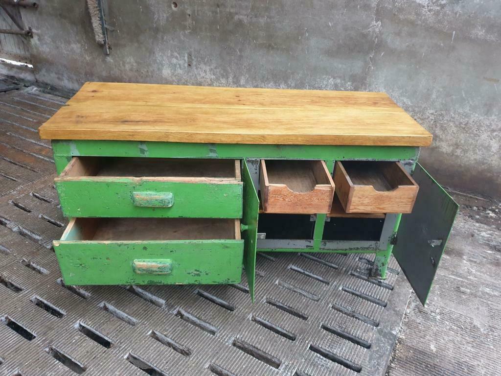 Old workbench industrial