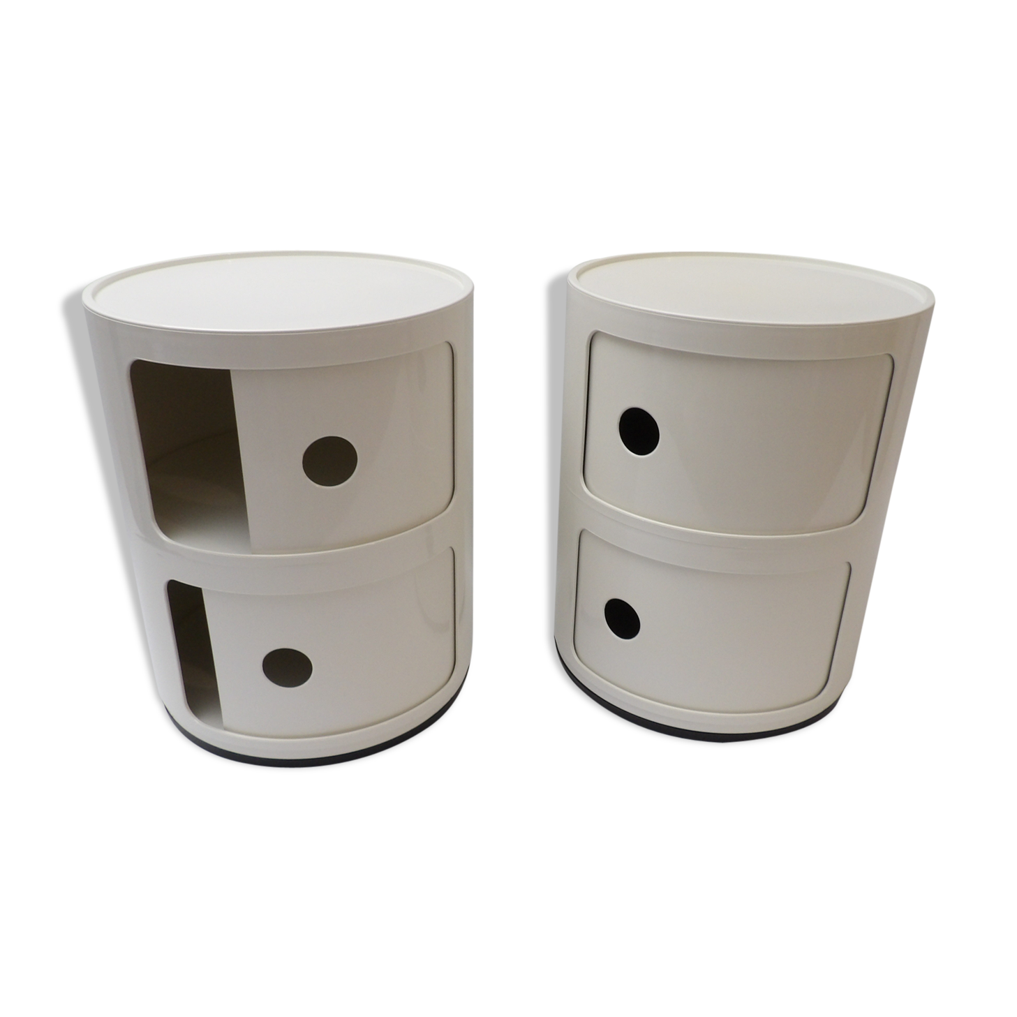 Paire de tables d'appoint ou bout de canapé Kartell par Anna Castelli