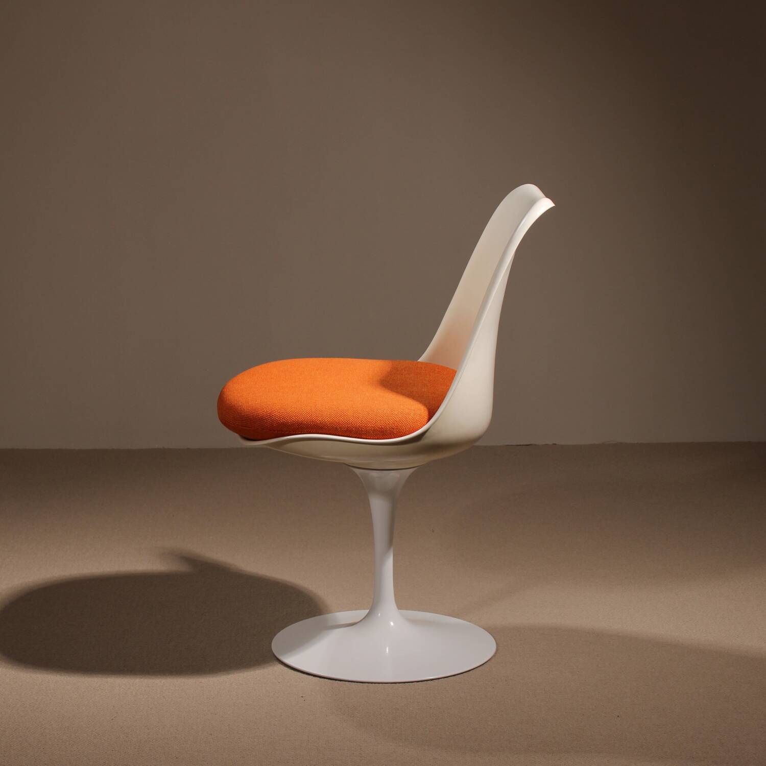 Four Tulip Chairs ‚151‘ by Eero Saarinen for Knoll International | USA 1957