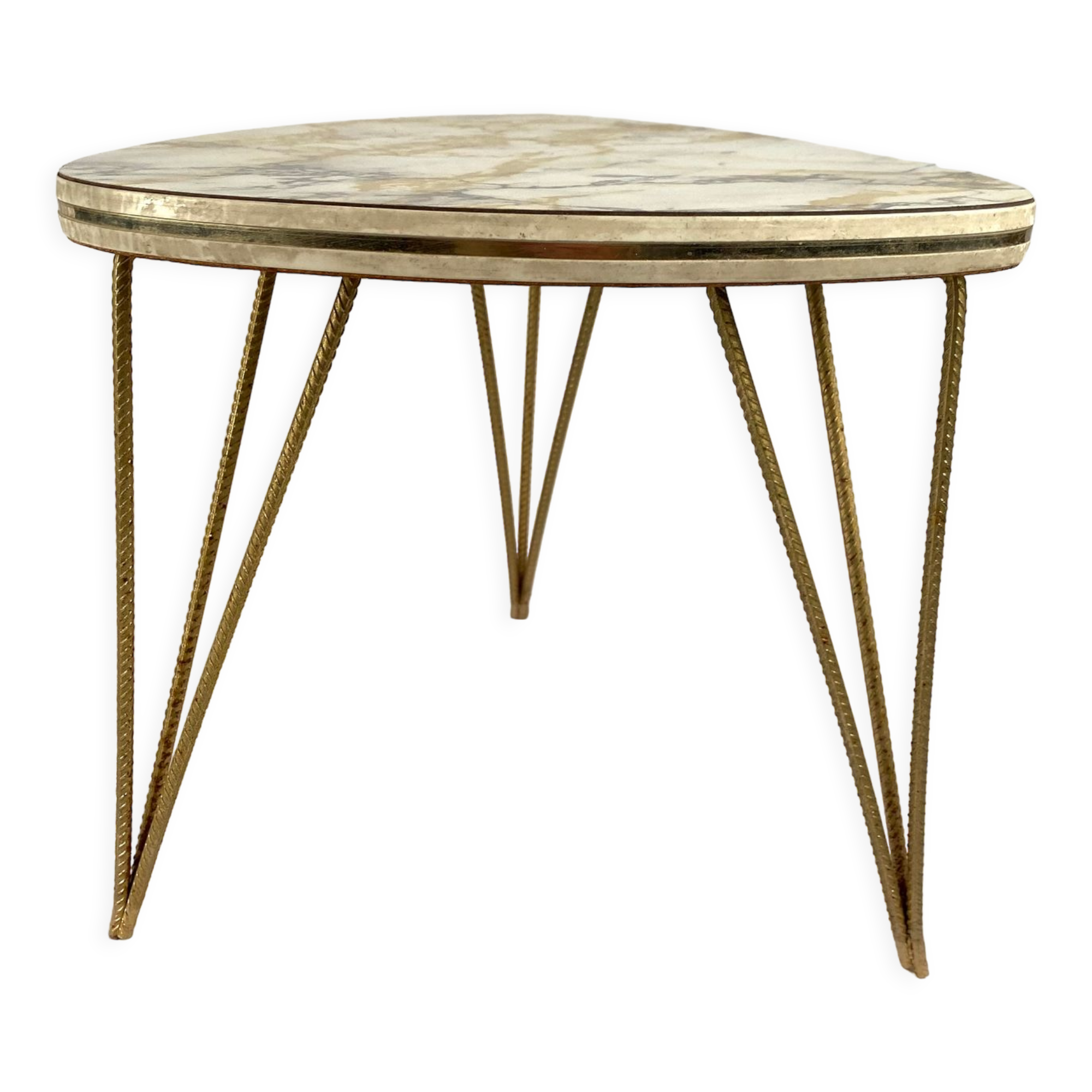 Formica tripod plant holder